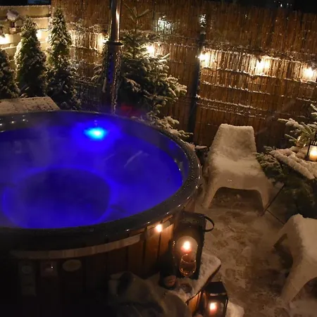 Laura Sauna & Goraca Balia Деревянный коттедж *