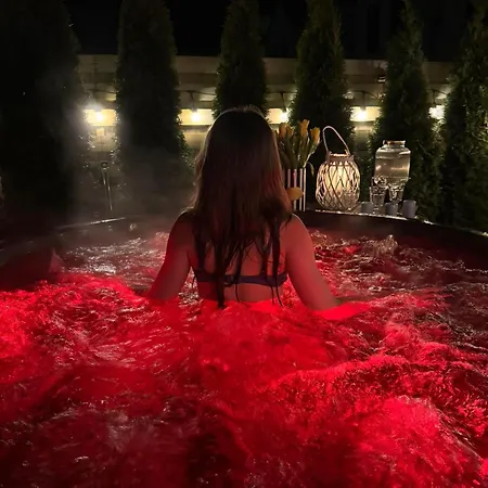 Деревянный коттедж Laura Sauna & Goraca Balia