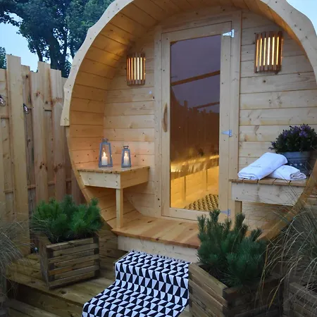 Laura Sauna & Goraca Balia ロッジ Jastrzębia Góra