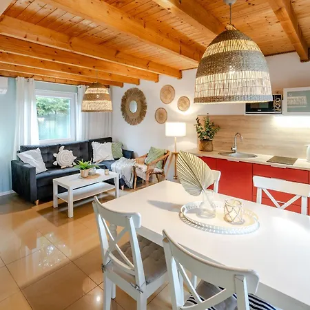 Laura Sauna & Goraca Balia