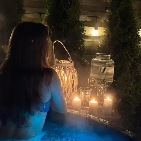 Деревянный коттедж Laura Sauna & Goraca Balia