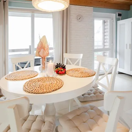 Laura Sauna & Goraca Balia