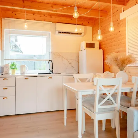 ロッジ Laura Sauna & Goraca Balia