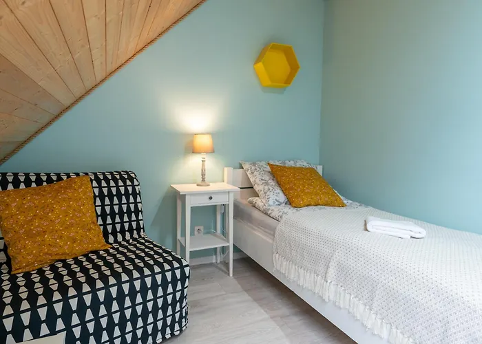 Laura Sauna & Goraca Balia *