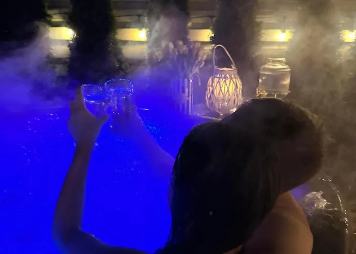 Laura Sauna & Goraca Balia *